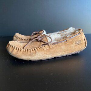 UGG Dakota Suede Slippers Women's Size 8 Chestnut Moccasin